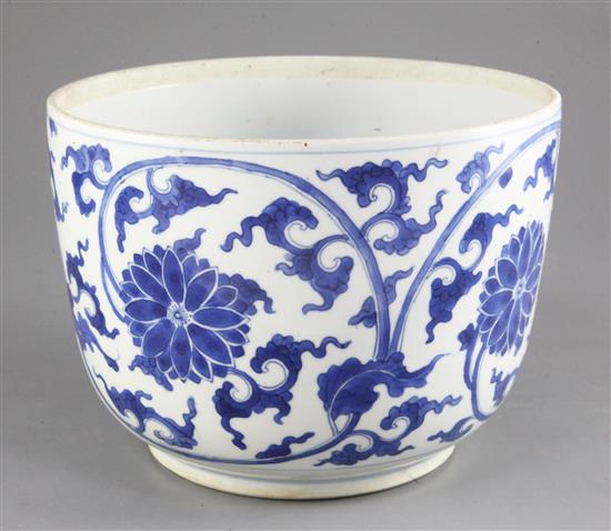 A Chinese blue and white u-shaped jar, Kangxi period, height 16cm diameter 22cm